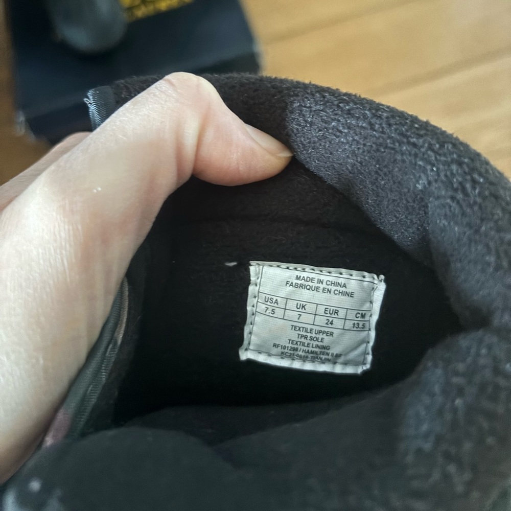 Polo Ralph Lauren boots - Picture 2 of 3
